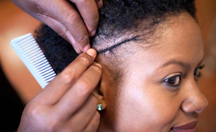 Investigating hairline with comb